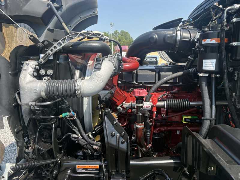 2025 Mack  GR64F