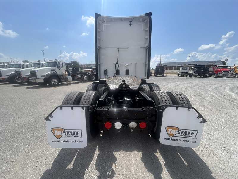 2022 Kenworth T680 in Memphis, TN — photo 4