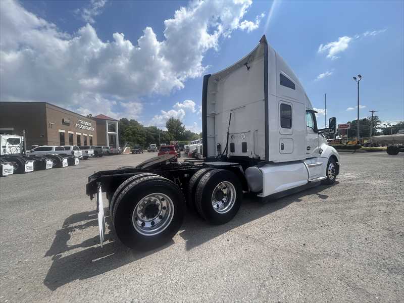 2022 Kenworth T680 in Memphis, TN — photo 5