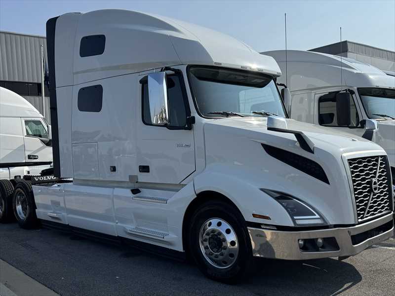 2024 Volvo  VNL64T760