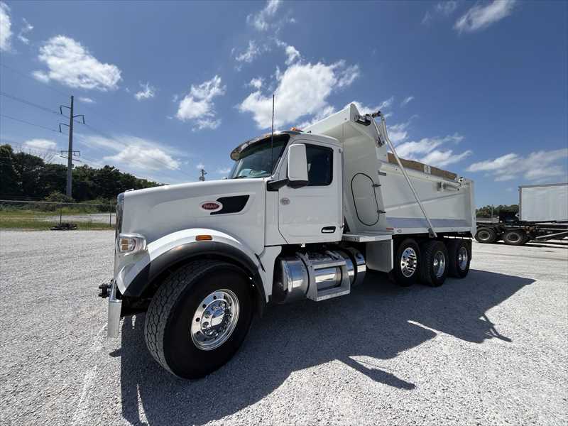 2025 Peterbilt  567