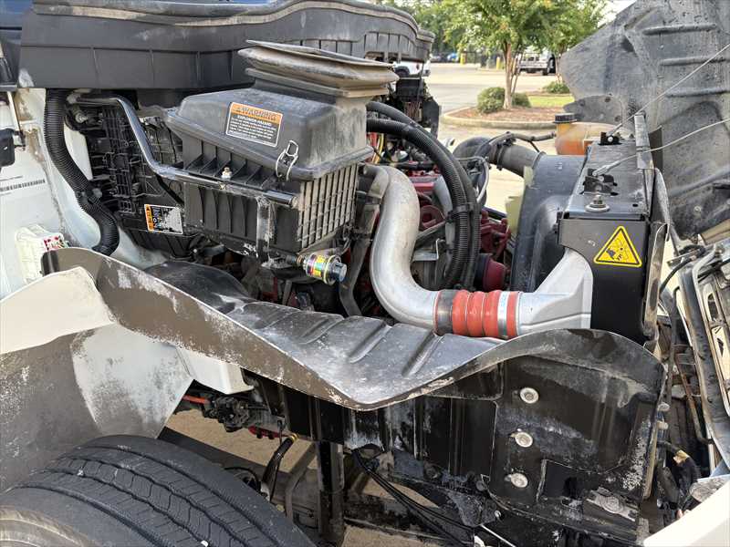 2021 International  MV607