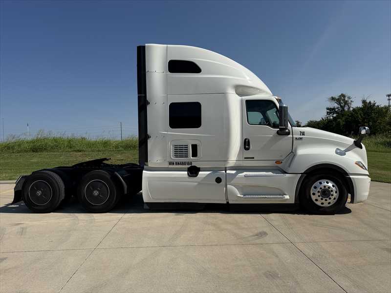 2024 International  LT625