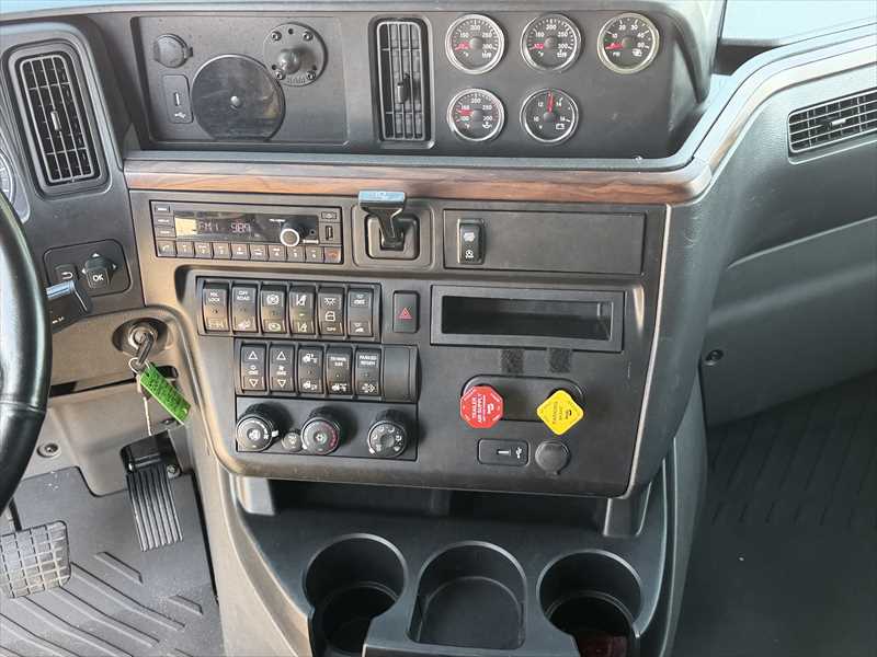 2024 International  LT625