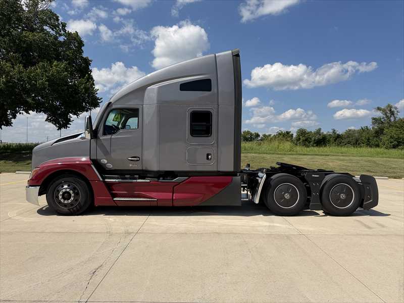 2025 Kenworth  T680