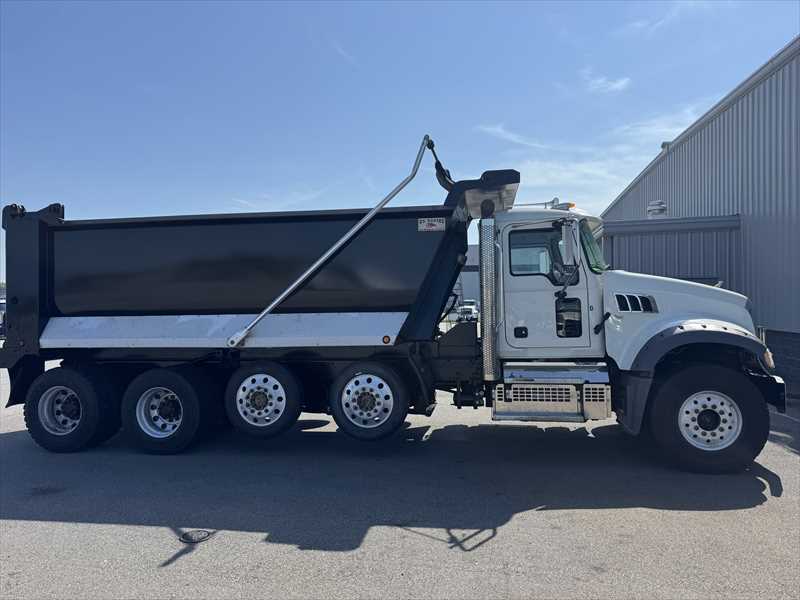 2020 Mack Granite in Little Rock, AR — photo 5