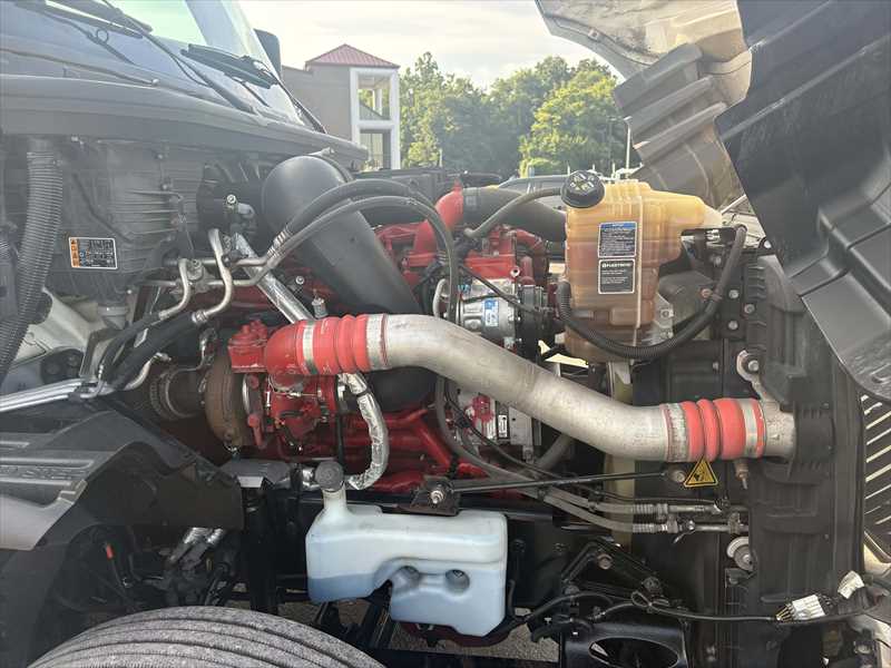 2021 International  LT625