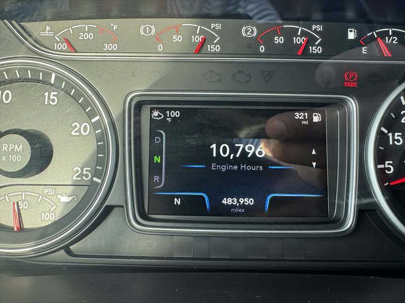 2021 International  LT625