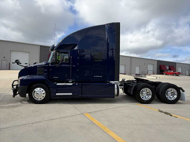 2024 Mack Anthem in Springfield, MO — photo 2