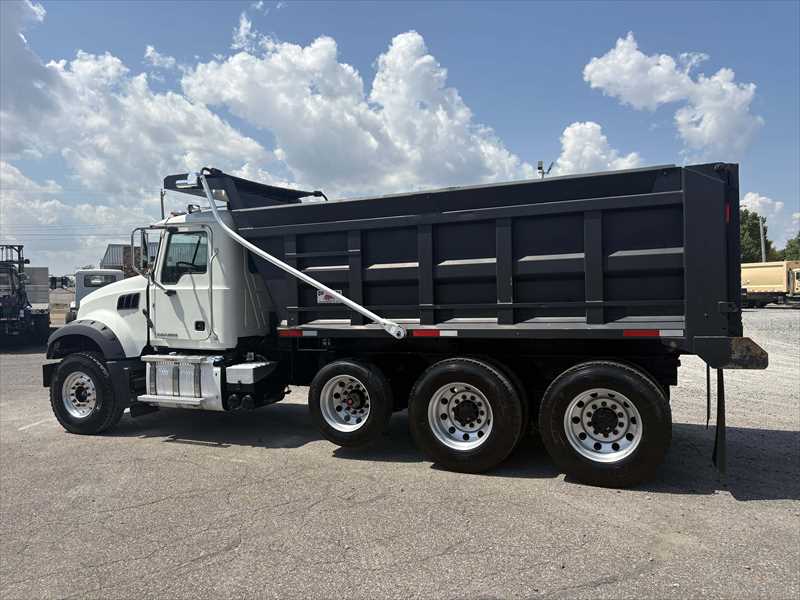 2018 Mack Granite in Jackson, MS — photo 3