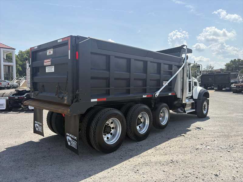 2018 Mack Granite in Jackson, MS — photo 5