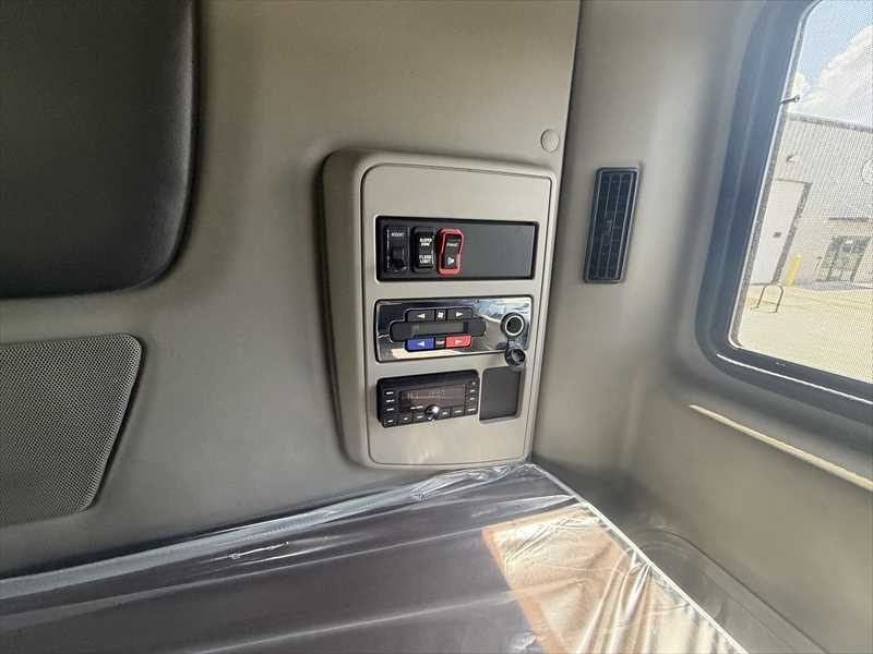 2021 International  LT625
