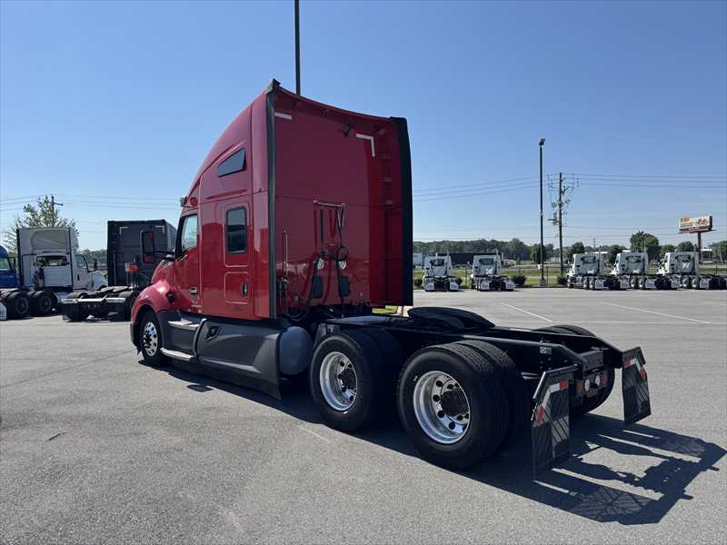 2022 Kenworth T680 in Little Rock, AR — photo 5