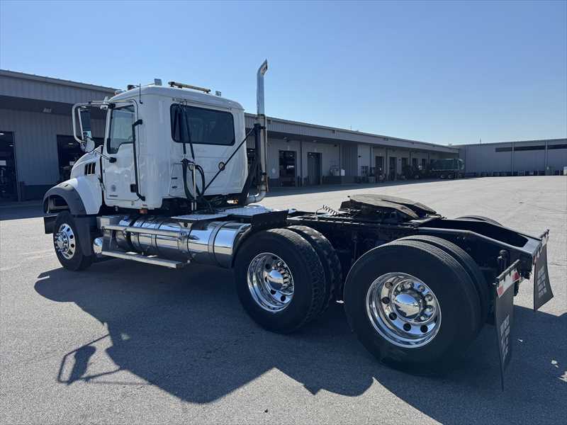 2022 Mack Granite in Little Rock, AR — photo 2