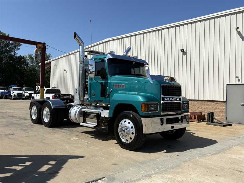 2025 Mack  PI64T