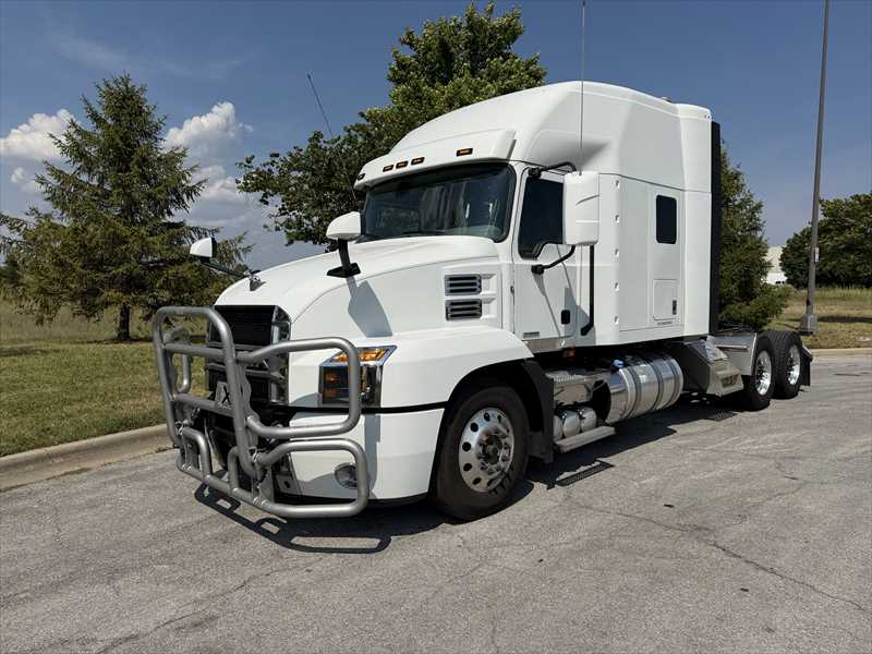 2023 Mack Anthem in Springfield, MO