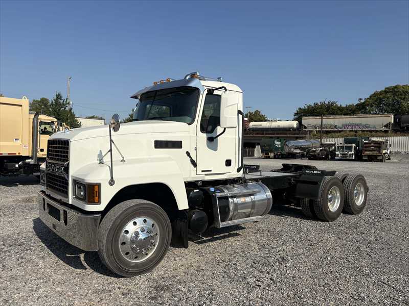 2024 Mack  PI64T