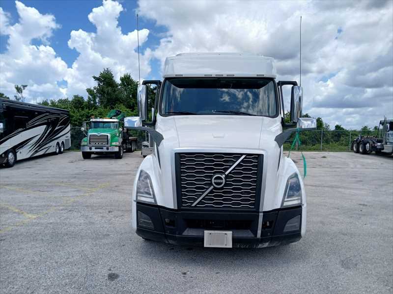 2021 Volvo in Springfield, MO — photo 6