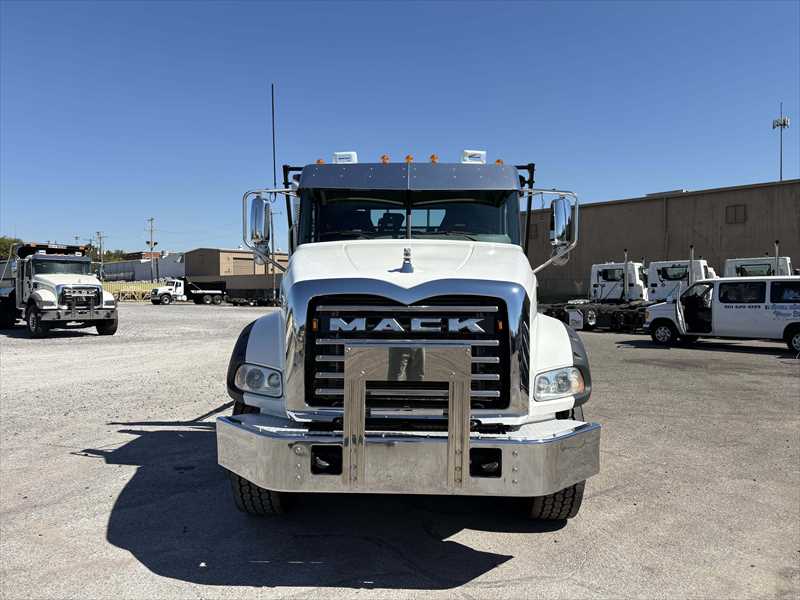2024 Mack Granite in Memphis, TN — photo 8