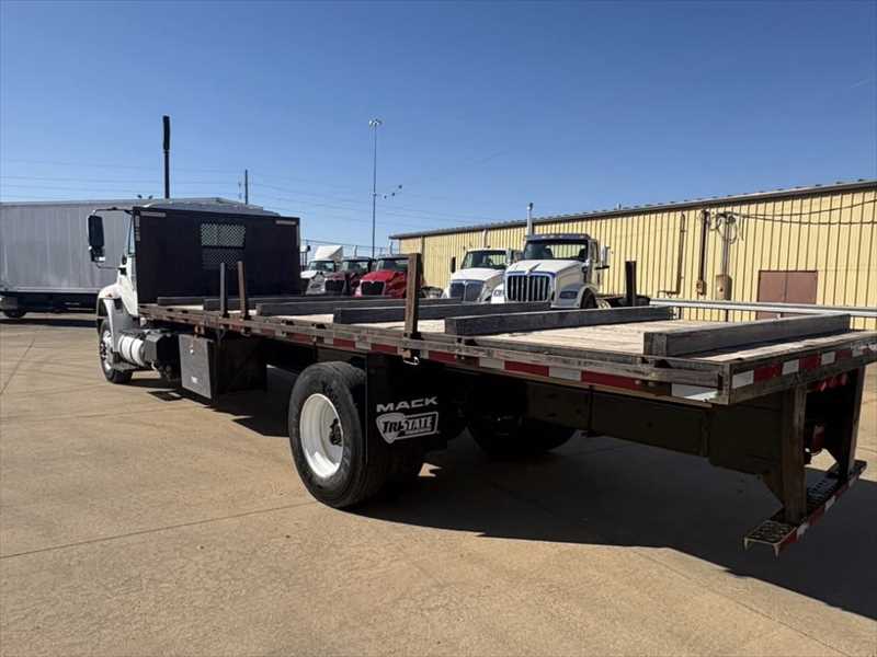2018 International 4300 in Jackson, MS — photo 5