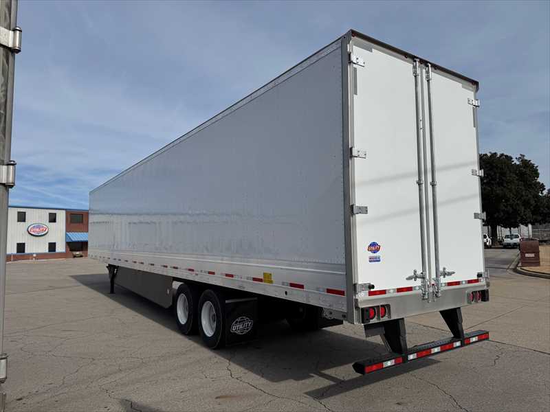 2027 Utility Dry Van