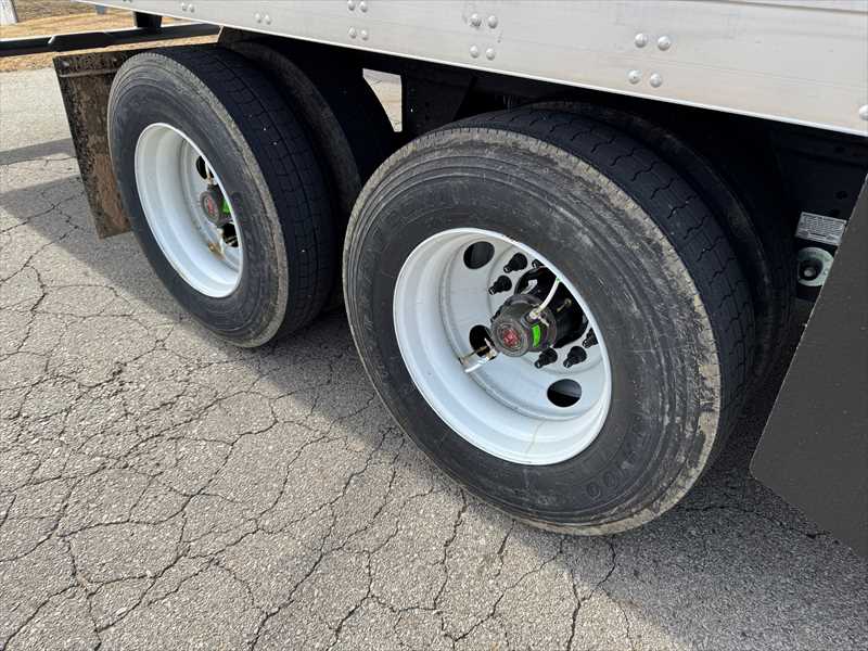 2027 Utility Dry Van