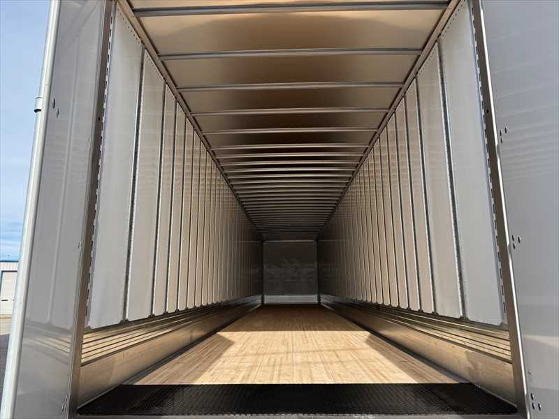 2027 Utility Dry Van